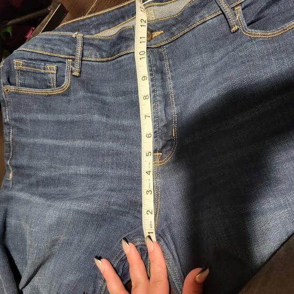 Old Navy, Plus Size Jean, Size 16 - Picture 7 of 8